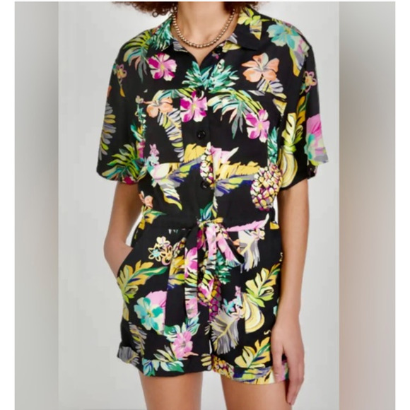 NWT Le Superbe Fruit Salad Romper Black Yellow Tencel Tropical W Sz‎ 4 (S) - Picture 1 of 8